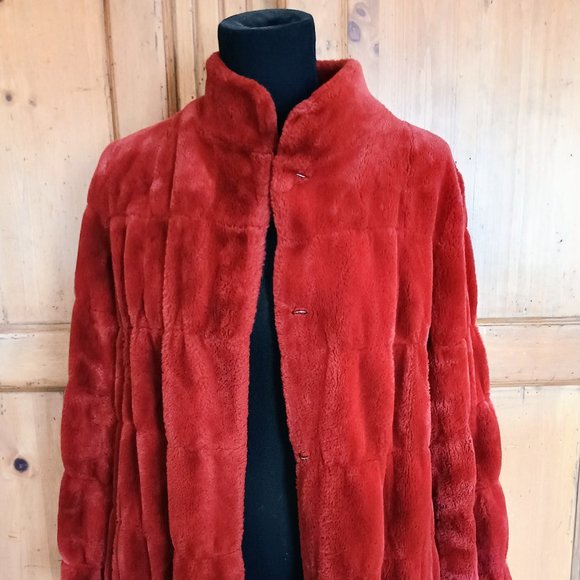 Nerazzurri Long Quilted Faux Fur Coat Warm Red! - Picture 2 of 6